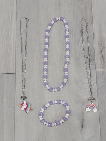 Lot de bijoux fantaisies