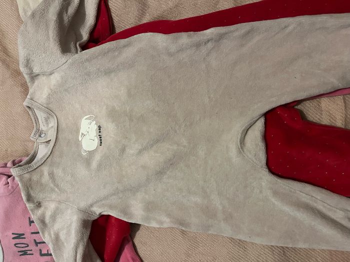 Lot de pyjamas - photo numéro 7