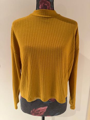 Pull moutarde - Stradivarius