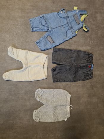 Pantalons et salopette en 1 mois