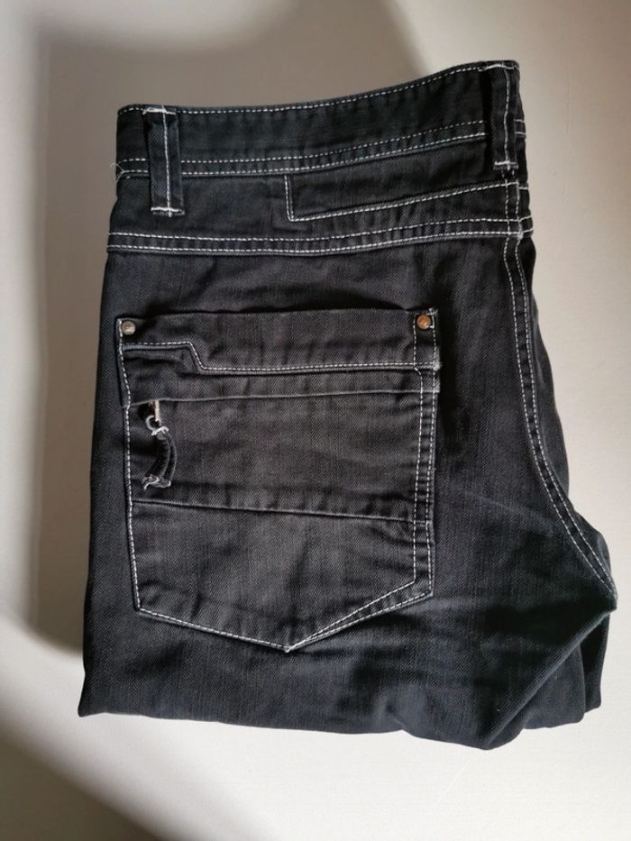 Jean stylé - photo numéro 1