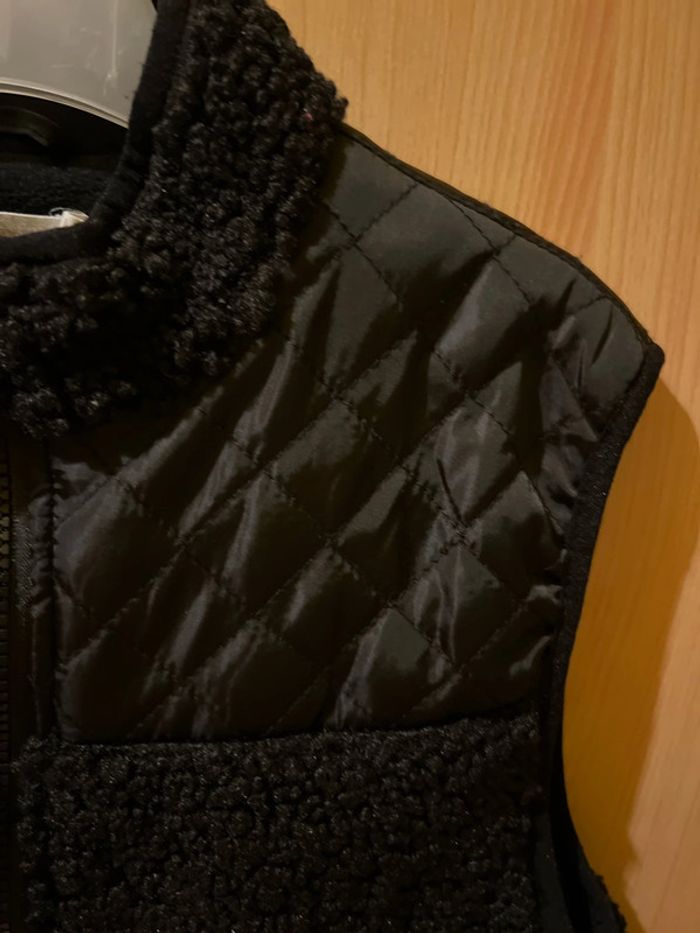 Gilet épais sans manche 10 ans - photo numéro 4
