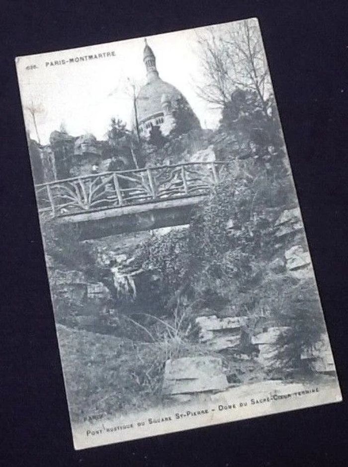 Carte postale ancienne Paris-Montmartre  Pont Rustique du Square - photo numéro 4