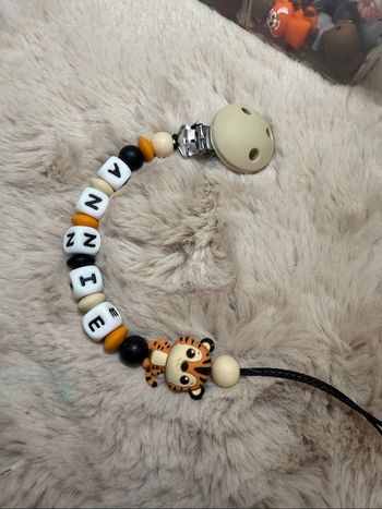 Attache tétine personnalisée tigre