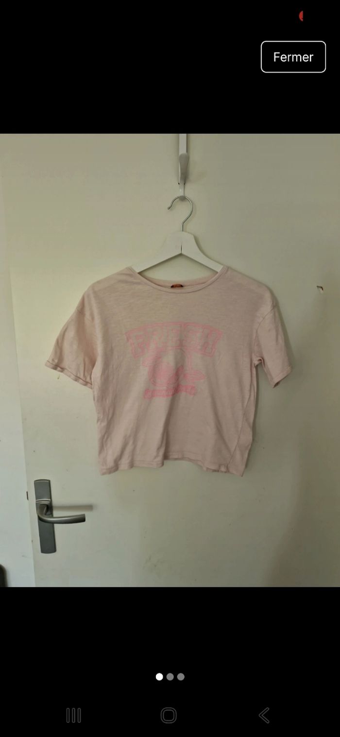 Tee-shirt rose avec motif