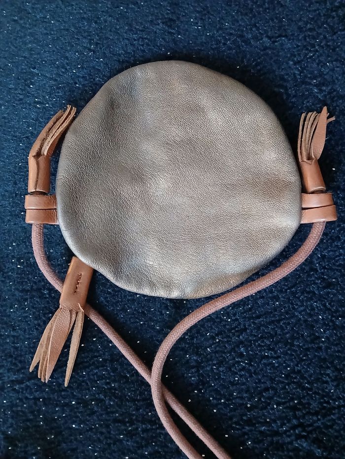 Mini sac rond en cuir cuivré doré EZ - photo numéro 2