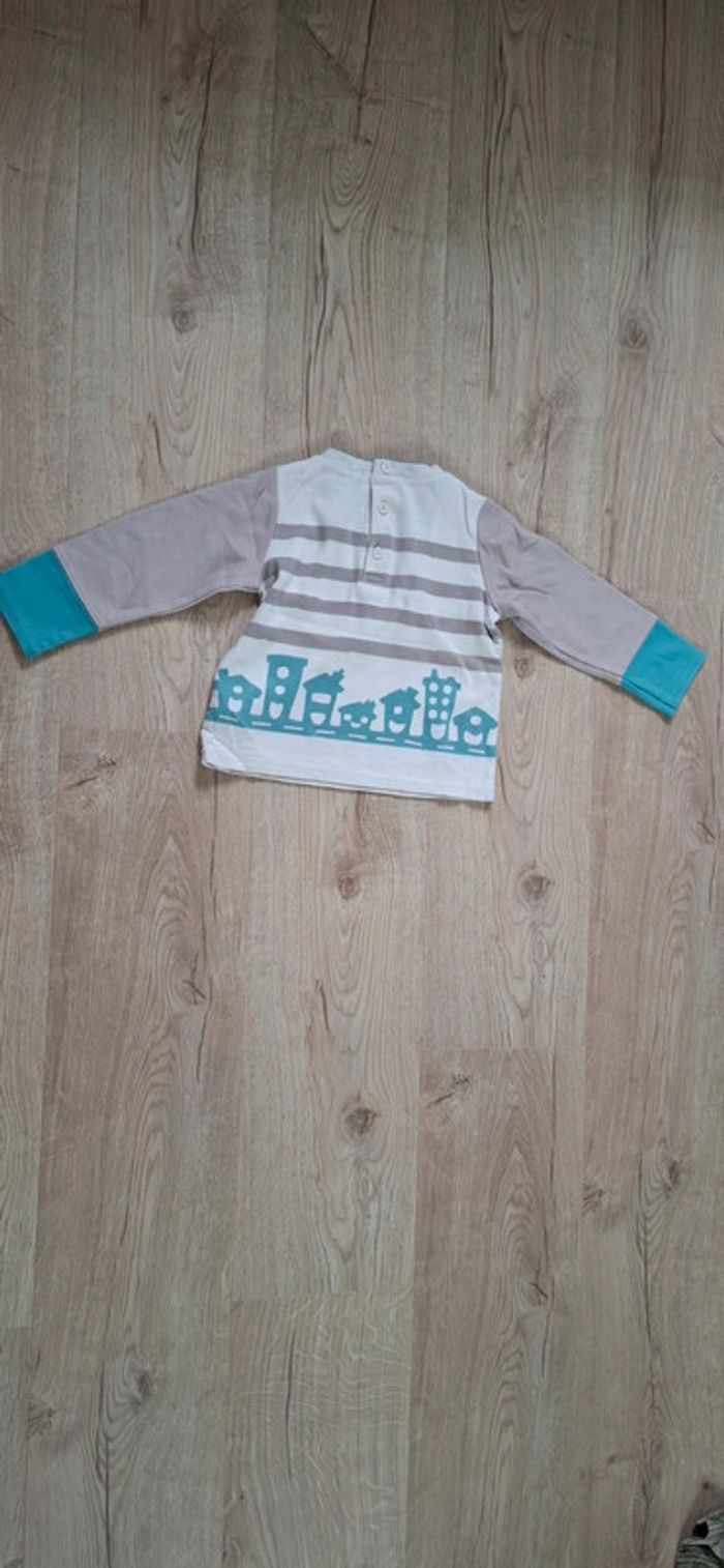 Ensemble 23 mois TBE - photo numéro 4