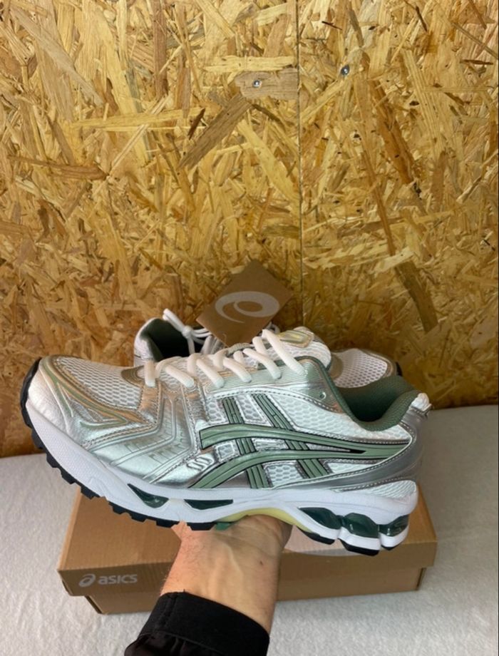 Asics - photo numéro 2