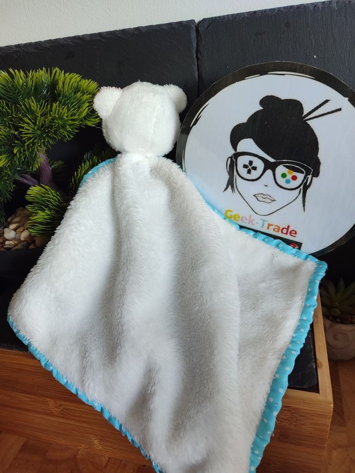 doudou action polaire ours blanc bleu rouge pois rayure grelot zd trading 3524 - photo numéro 2