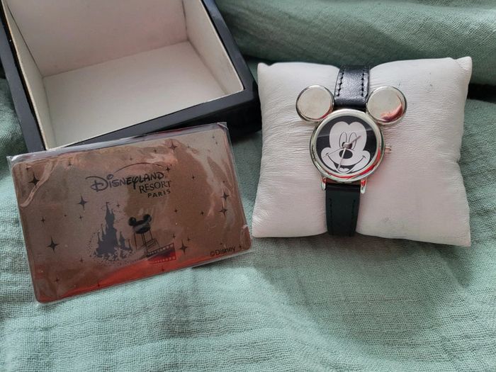 Montre disneyland Paris Mickey dans son coffret - photo numéro 4