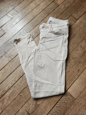 🌺Jean slim couleur sable Cache Cache T36