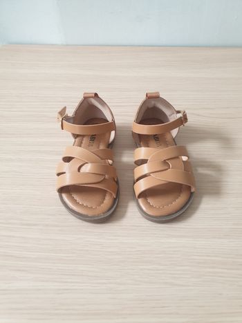 👡 Sandales enfant KIABI - Taille 22 👡