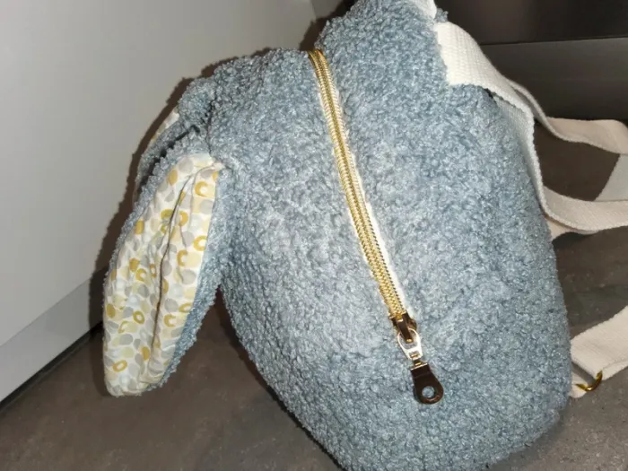 Sac à dos enfant fabriqué main 27x27x10cm - photo numéro 3