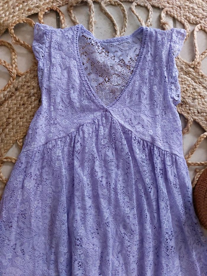 Robe lilas dentelle - photo numéro 2