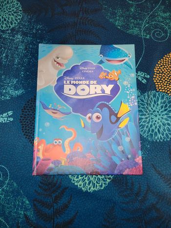 Livre Le monde de dory disney pixar