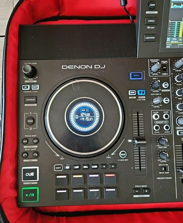 Contrôleur DJ autonome Denon DJ SC LIVE 4 avec séparation des tiges sur 4 platines, Wi-Fi - photo numéro 3