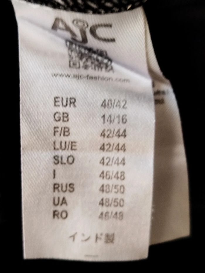 Tee-shirt manches courtes noir AJC fashion taille 42/44 - photo numéro 4