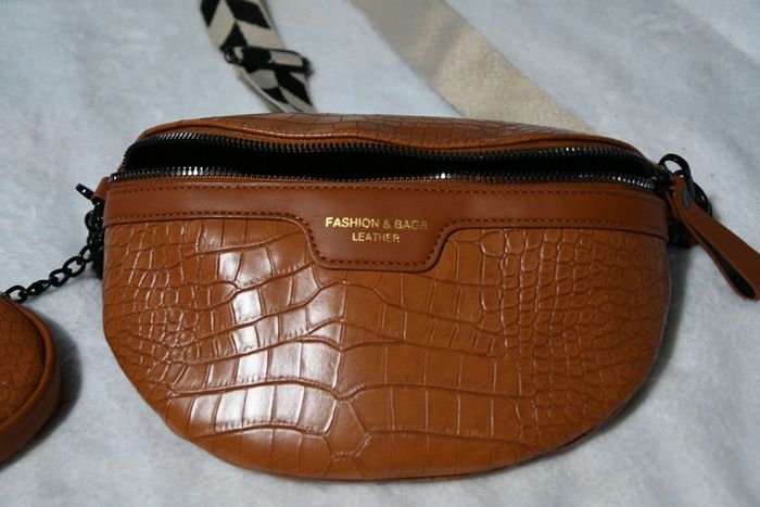 Sac banane en bandoulière - photo numéro 12