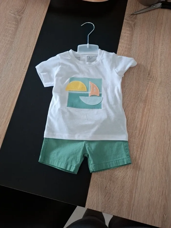 Ensemble short
