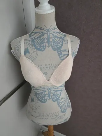 Soutien gorge la Redoute 95 C très bon état