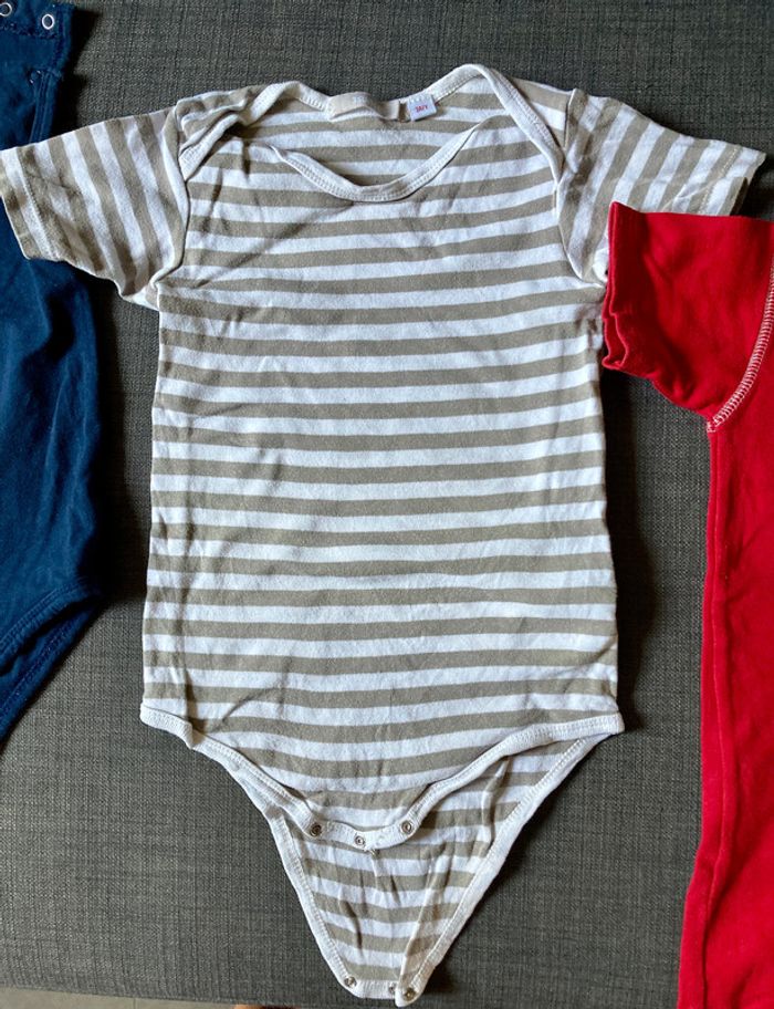 Lot de 3 bodies - Taille 3 ans - photo numéro 5