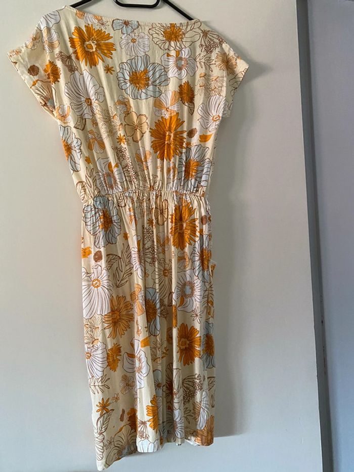 Robe fleurie Esmara Taille 36/38 - FR 38/40 - photo numéro 2