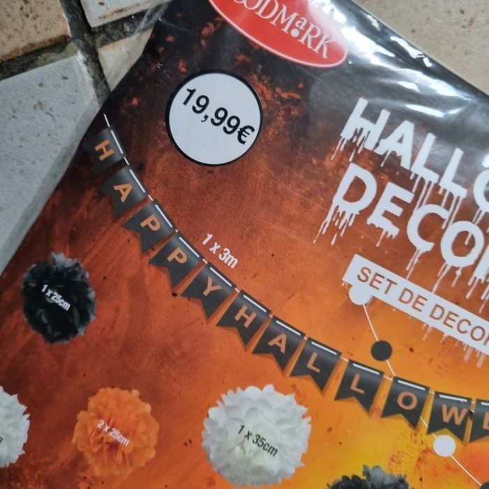 kit décoration pour HALLOWEEN 🎃  NEUF 🎃 Offre 5.5  euros aujourd'hui - photo numéro 2