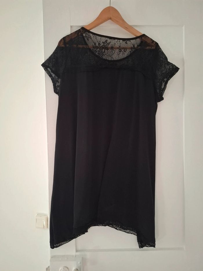 Haut noir long - photo numéro 2