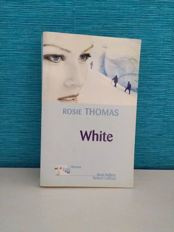 White de Rosie Thomas