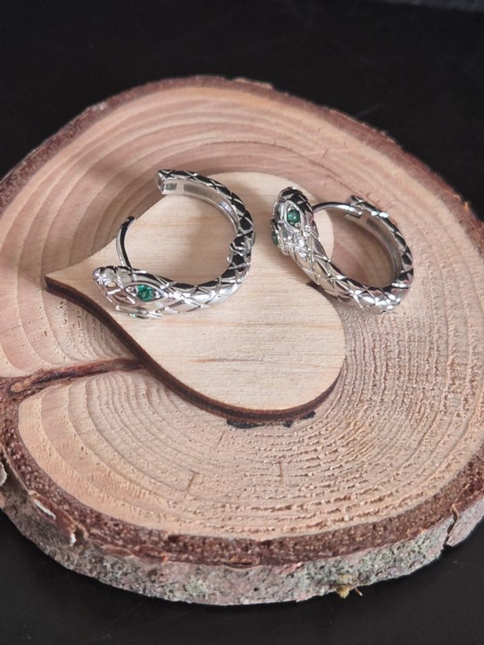 Boucles d'oreilles mini créoles serpent acier - photo numéro 4