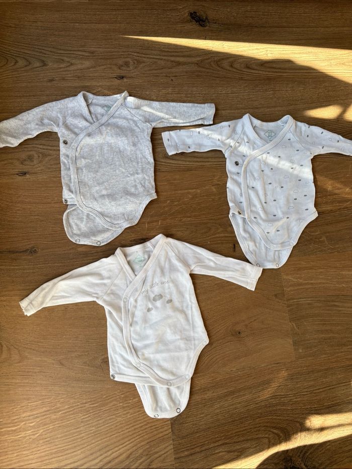 Lot de 3 bodies 1 mois