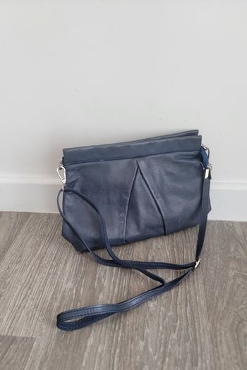 👜 Sac à bandoulière en cuir genuine leather made in italy