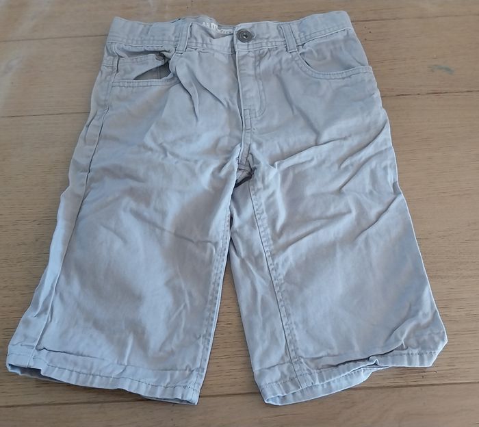Lot de 2 bermudas garçon 10ans en très bon état - photo numéro 2