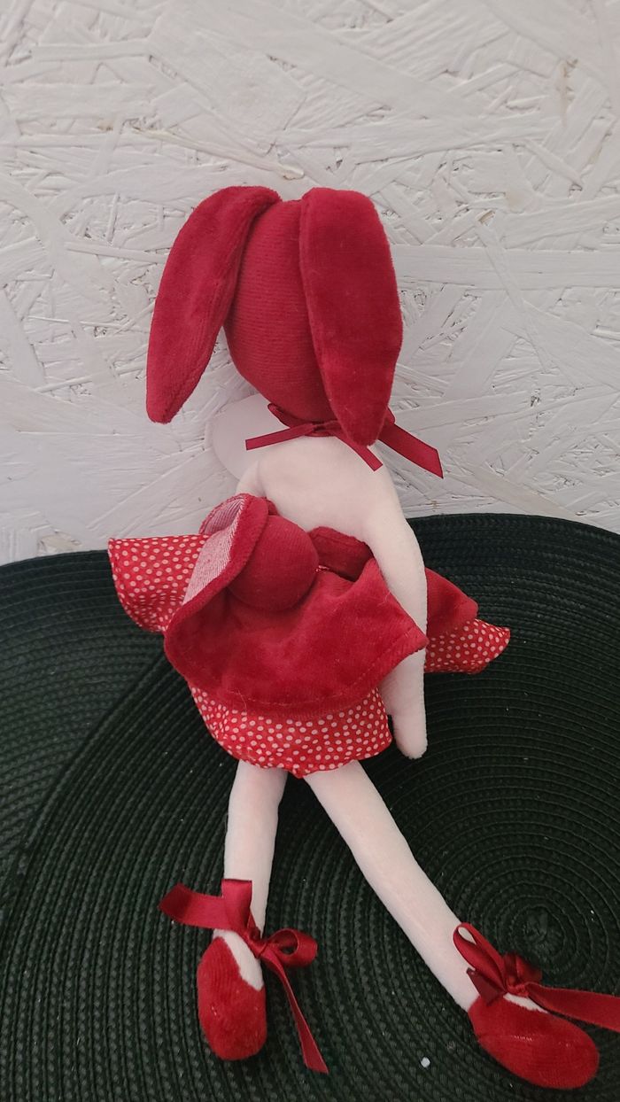 DOUDOU PELUCHE SEPHORA POUPEE CHAPERON ROBE ROUGE OREILLE LAPIN 32cm - photo numéro 3