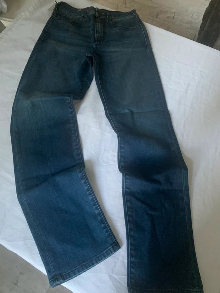 Jean coupe droite taille 34 neuf avec étiquette