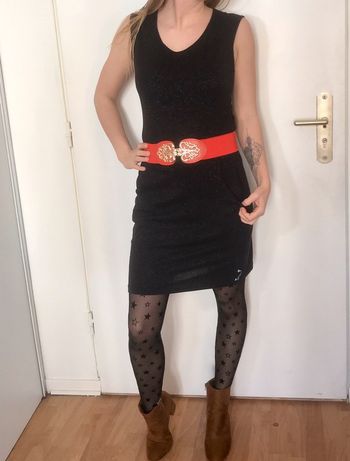 Robe noire pailletée légèrement superdry taille XS
