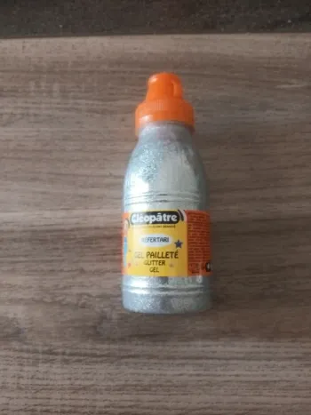 Gel à paillettes