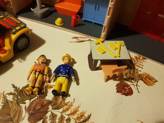 Lot maison caserne Sam le pompier transportable + camion échelle + quad - photo numéro 3