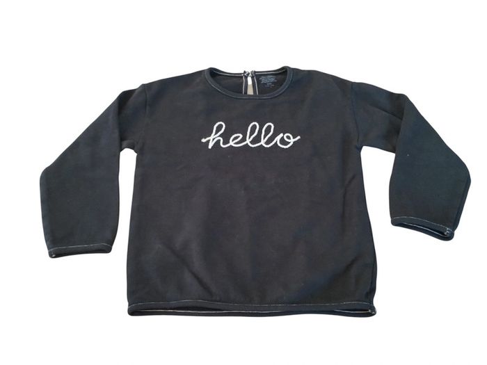 Pull noir