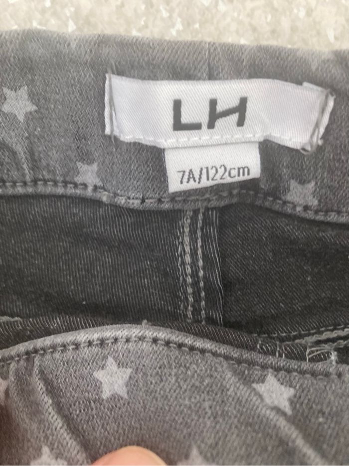 Jeans gris neuf 7 ans - photo numéro 2