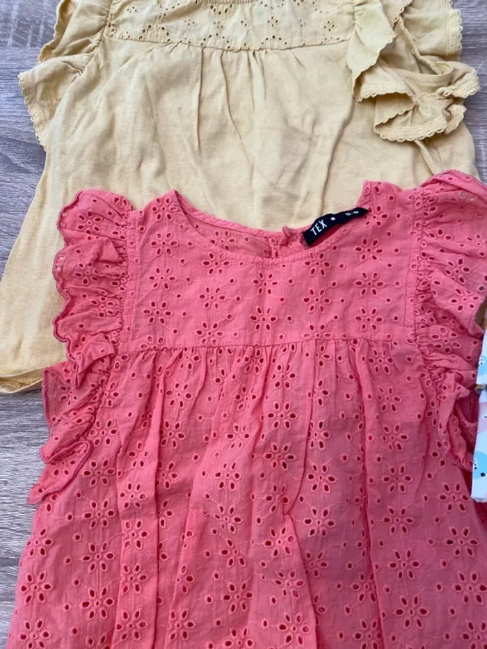 Lot 2 T-shirts fille et une jupe 6 ans Petit Bateau - photo numéro 2