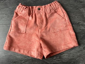 Short touché peau de pêche