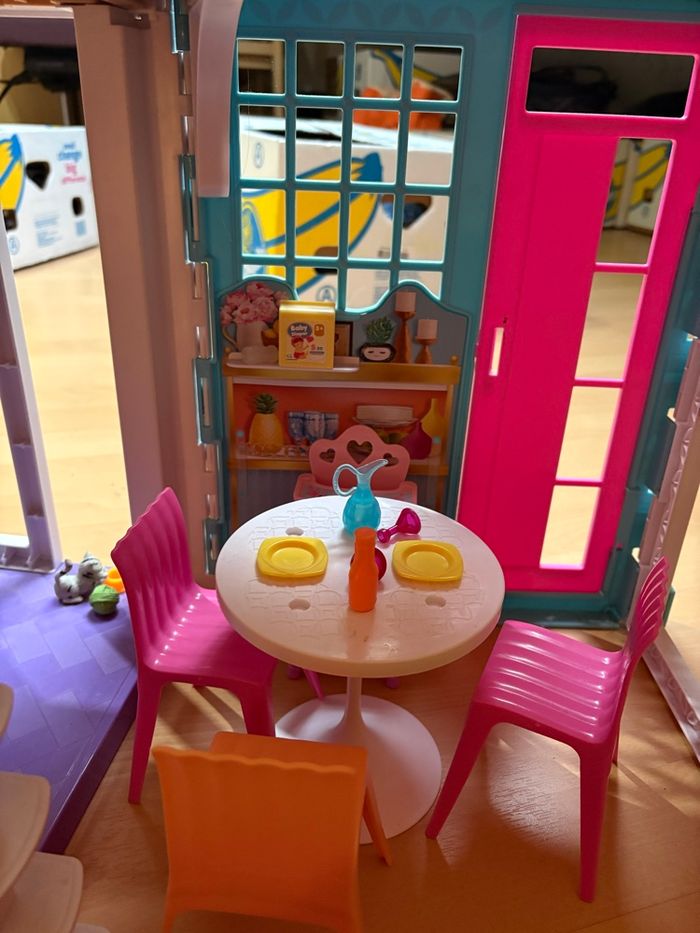 Grande maison Barbie Malibu 2 en 1 beaucoup accessoires en + - photo numéro 3
