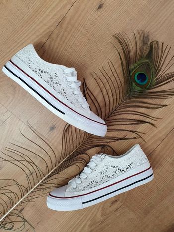Baskets basses blanches Dentelle Pointure 39