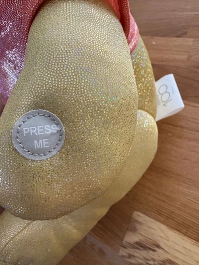 peluche sonore disney 100 ans winnie l'ourson - photo numéro 8