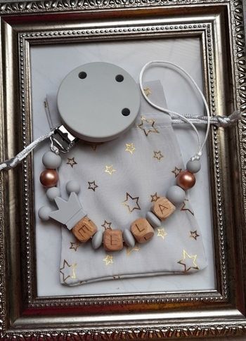 Attache tétine personnalisé