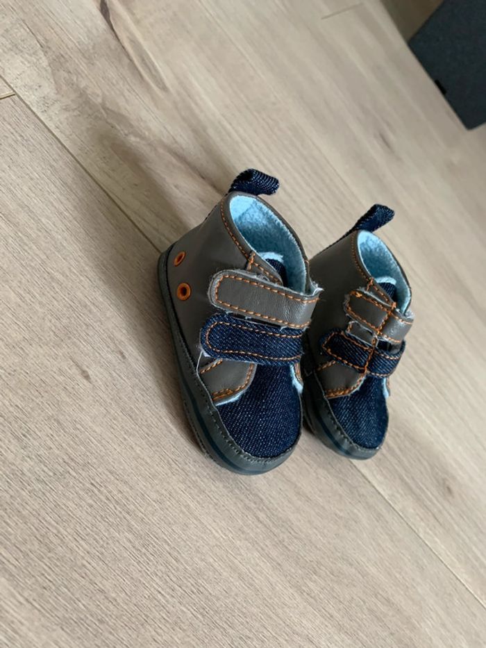 Chaussure bébé 0-3 mois - photo numéro 2