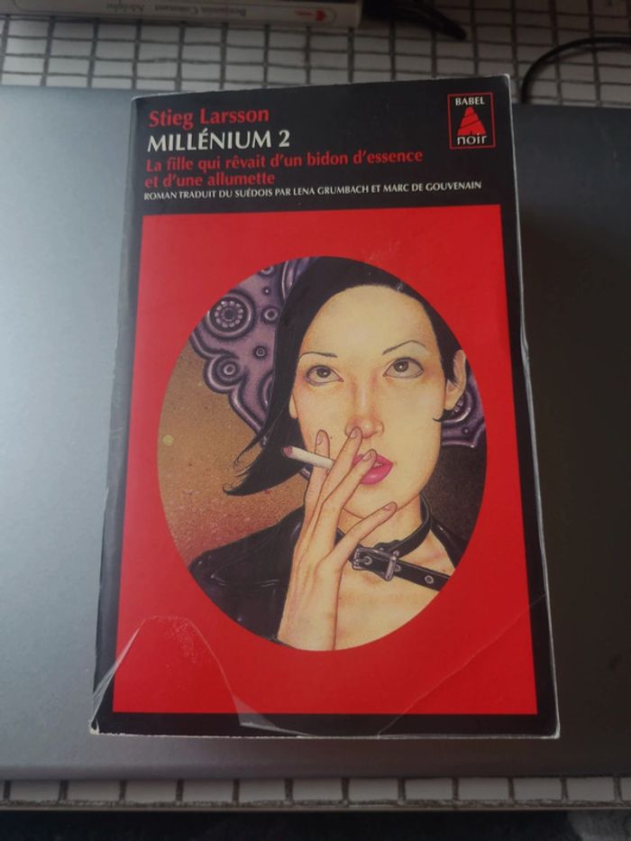 Millénium 2. La fille qui rêvait d'un bidon d'essence et d'une allumette