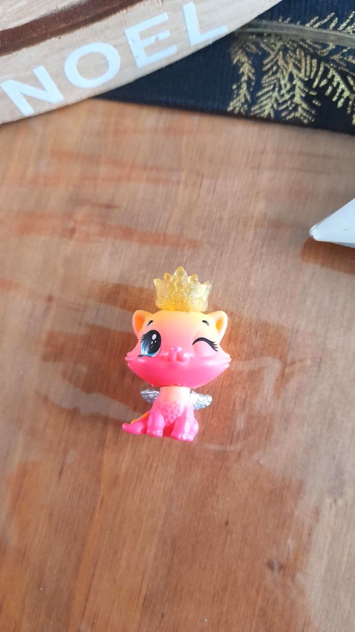 Lot 5 Hatchimals - photo numéro 2