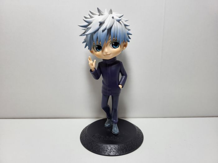 Figurine Qposket Jujutsu Kaisen Satoru Gojo Ver B